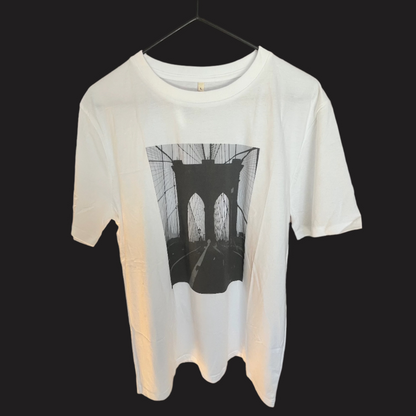 Men's Organic Cotton Graphic Tee - Brooklyn Bridge